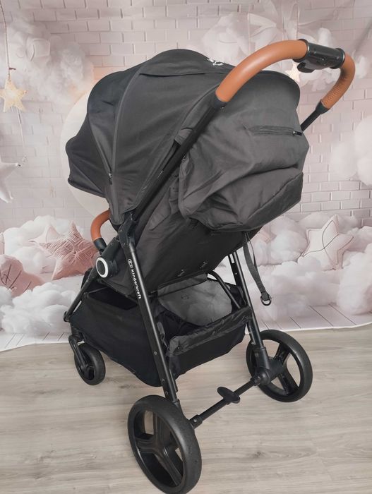 Wózek spacerowy Kinderkraft Grande Plus do 22 kg spacerówka stylowy