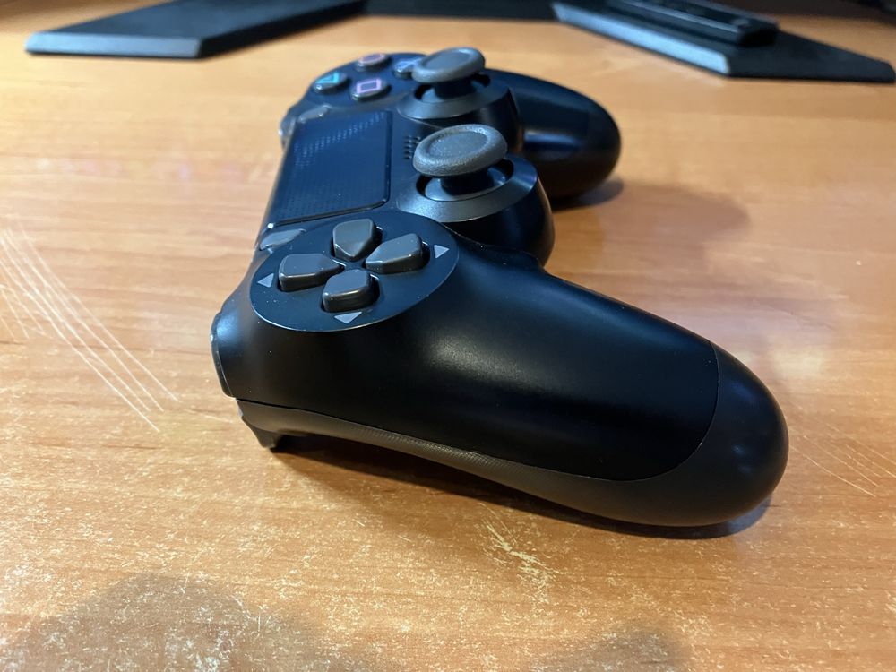 Kontroler pad Dualshock 4 V2 analogi TMR rok gwarancji