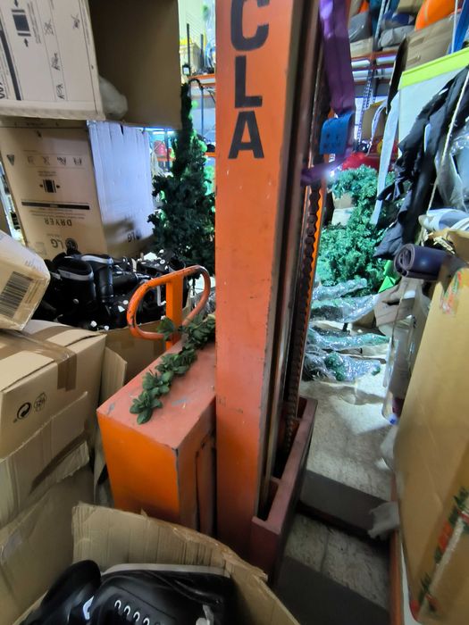 Empilhador hidrualico / electrico Rocla