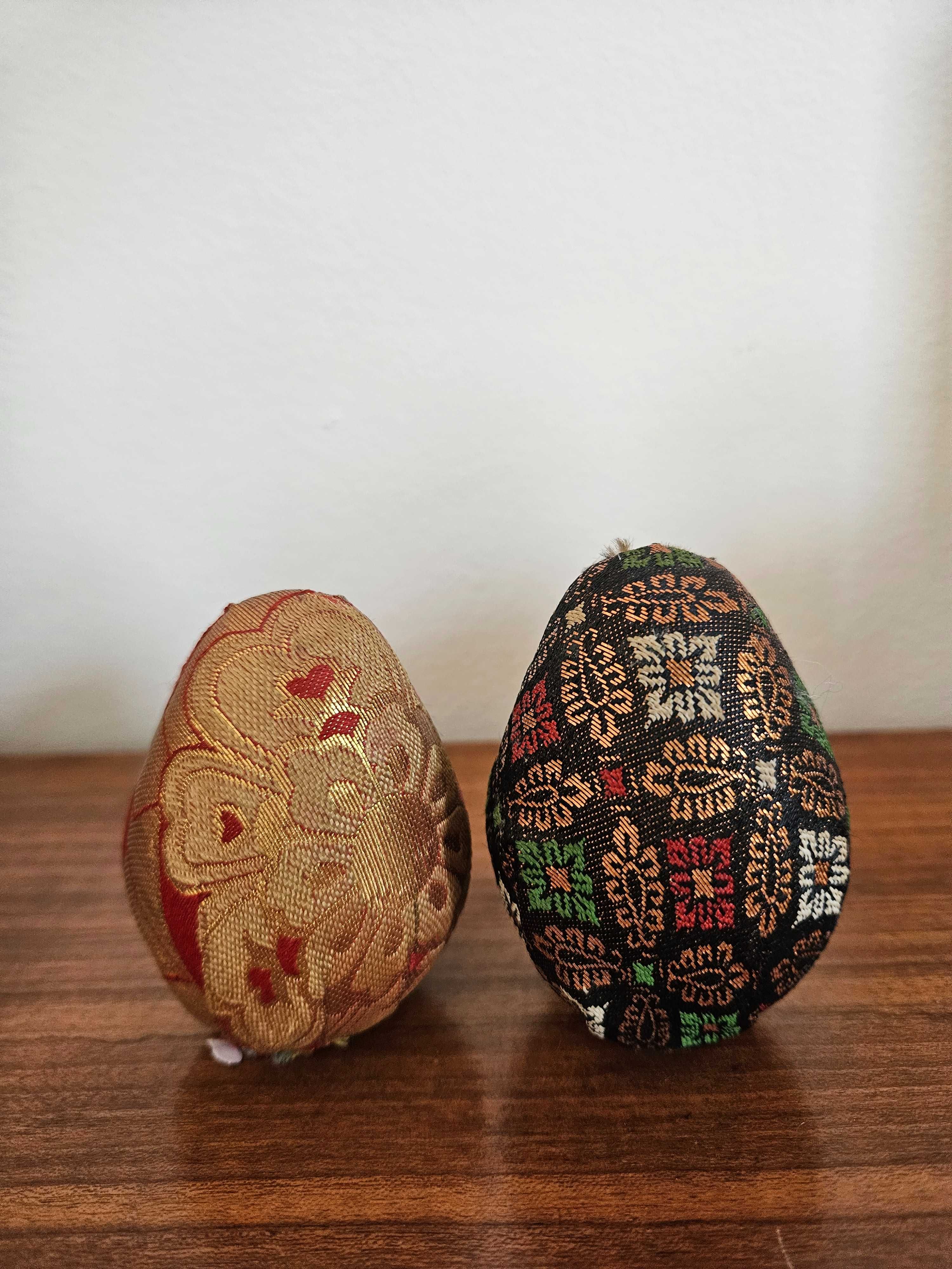 Par de pequenas figuras Japonesas - Hime Daruma Doll