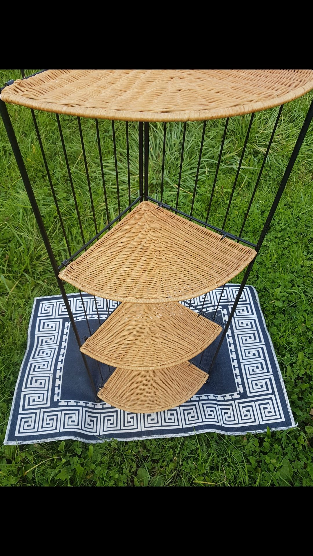 Regał/ witryna narożna/ rattan/ wymiary 142×30x30