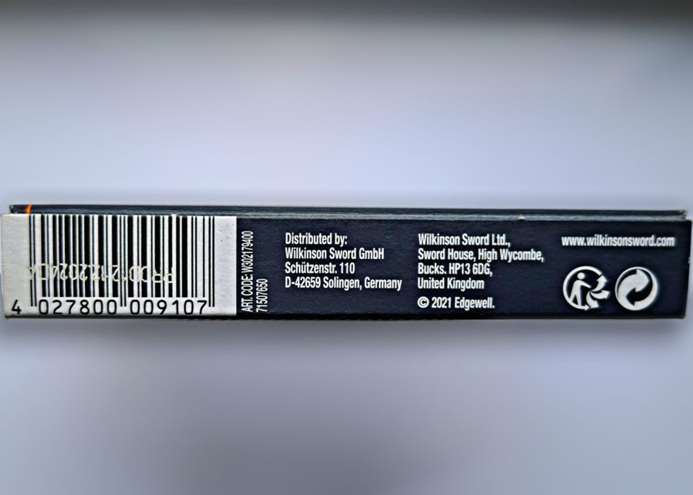 8 шт Wilkinson Sword Quattro Essentials 4, змінні леза, вир. Німеччина