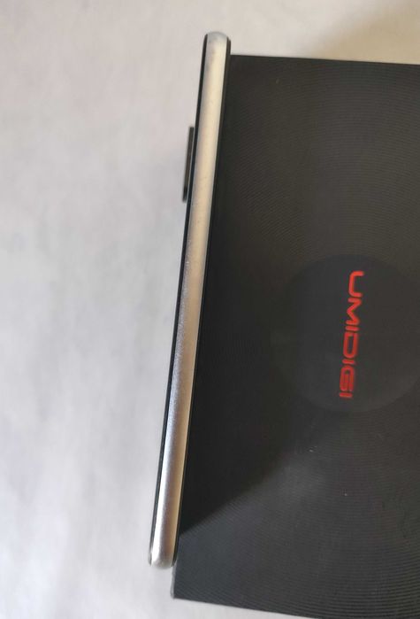 Smartfon Umidigi X Czarny 4/128GB, NFC, 2xSIM + Słuchawki GRATIS