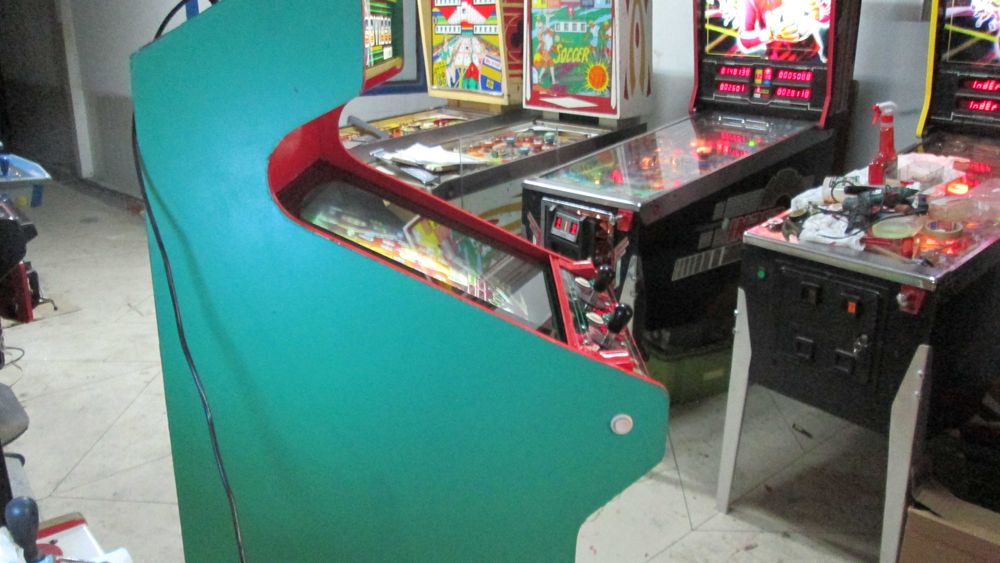 Maquina pinbal action ano 1981 original como nova