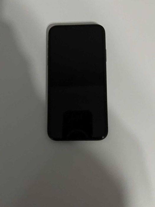 Продам  айфон 11