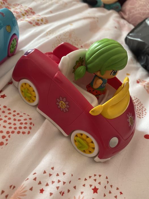 Carro + boneca piny pon