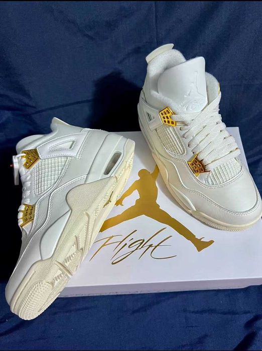 Buty Trampk Jordan 4 Retro Metallic Gold R.42