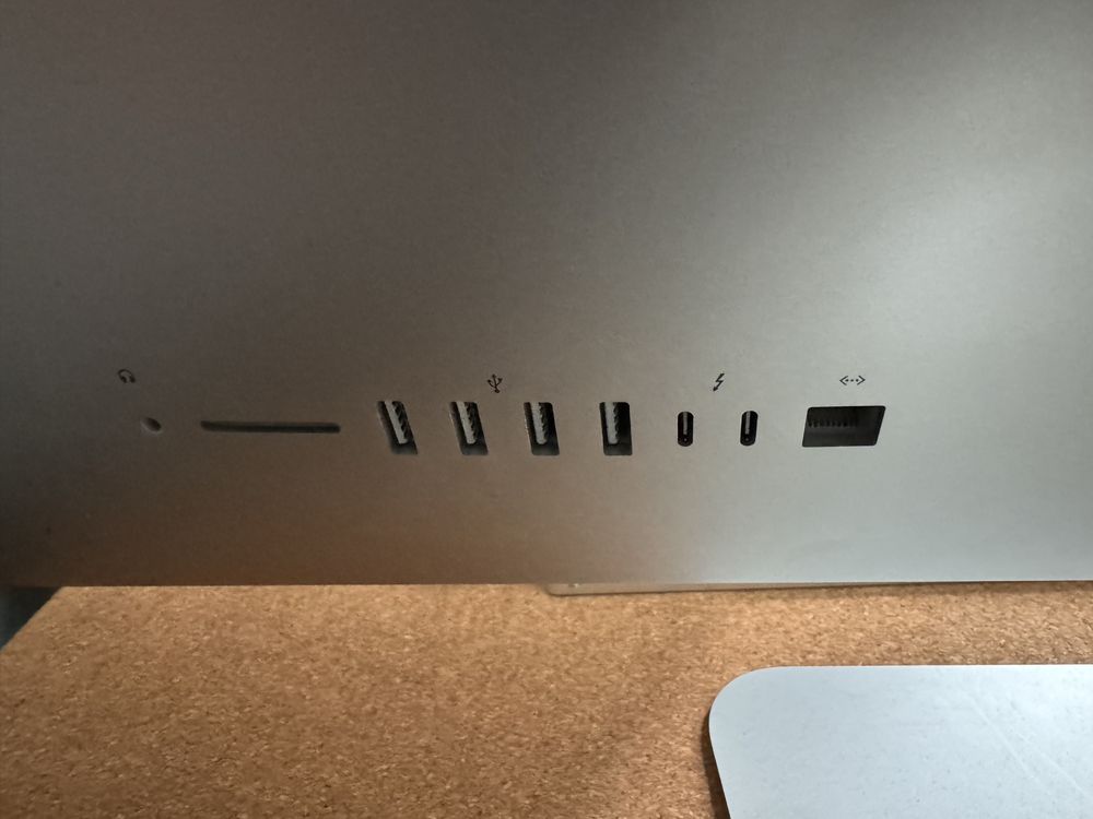 Apple iMac 21.5-inch, 2017