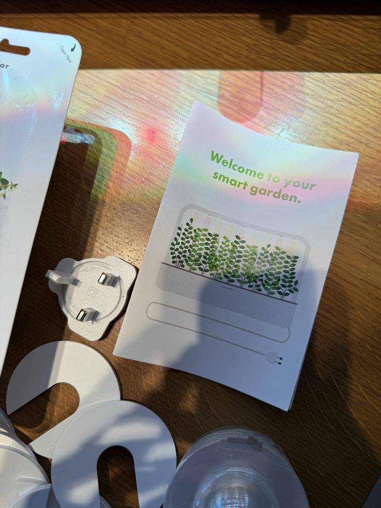 Click and Grow clickandgrow Smart Garden 9 Biały Inteligentna doniczka