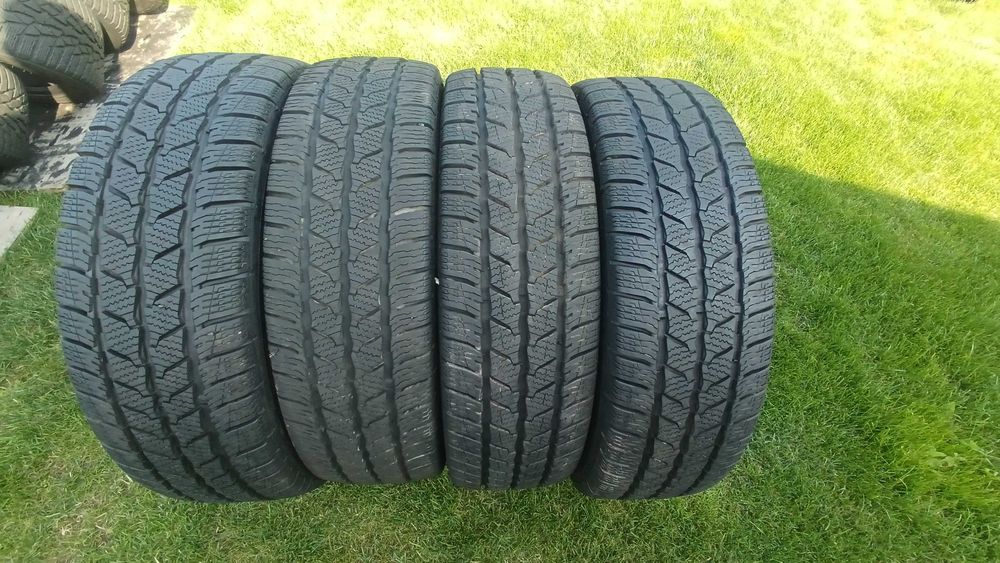 opony 205/70/17C Continental Winter Van  Contact Ford transit custom