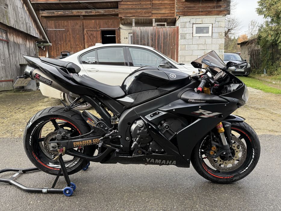 Yamaha r1 Akrapovic