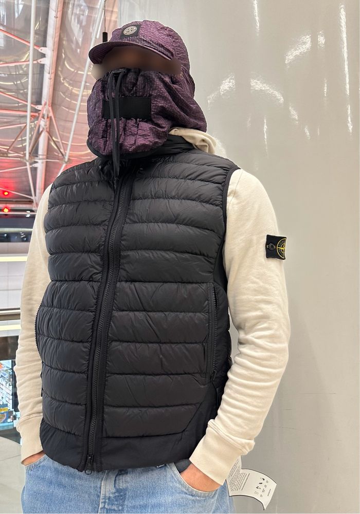 Жилетка Stone Island Garment Dyed Micro Yarn Down Vest Black