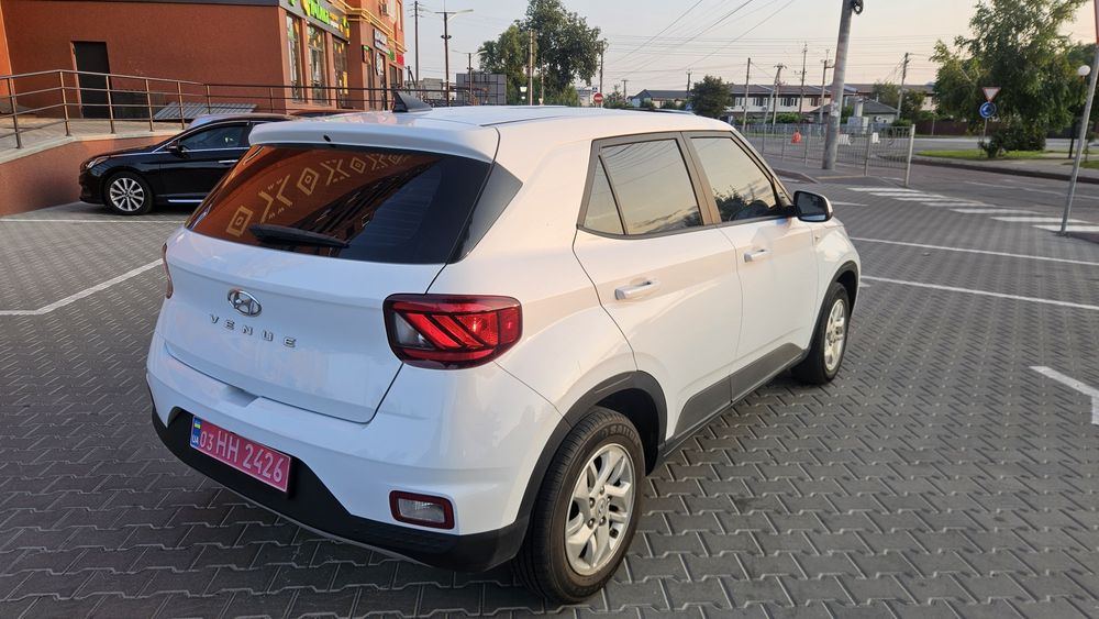 Hyundai venue 2022рік 1.6 бензин автомат