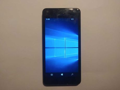 Смартфон Microsoft Lumia 550 RM-1127 1/8GB