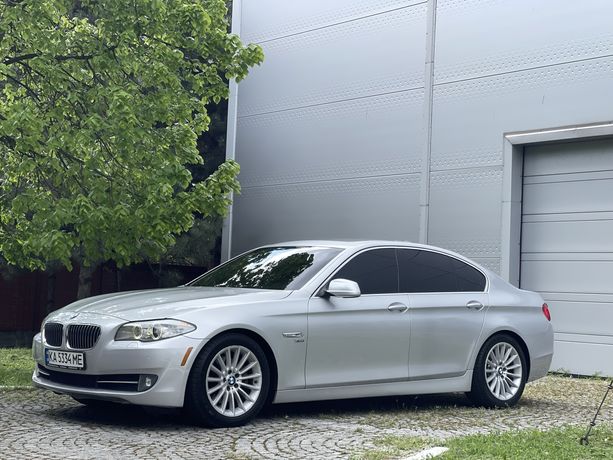 BMW 528i xDrive 2013 без ДТП