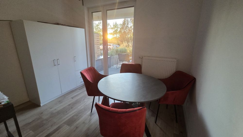 Zestaw Stół z 4 krzesłami Mariedamm Ikea 105cm