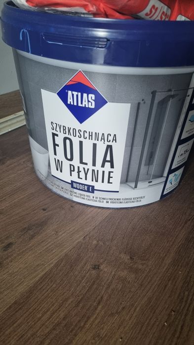ATLAS szybkoschnąca folia w  PŁYNIE WODER E