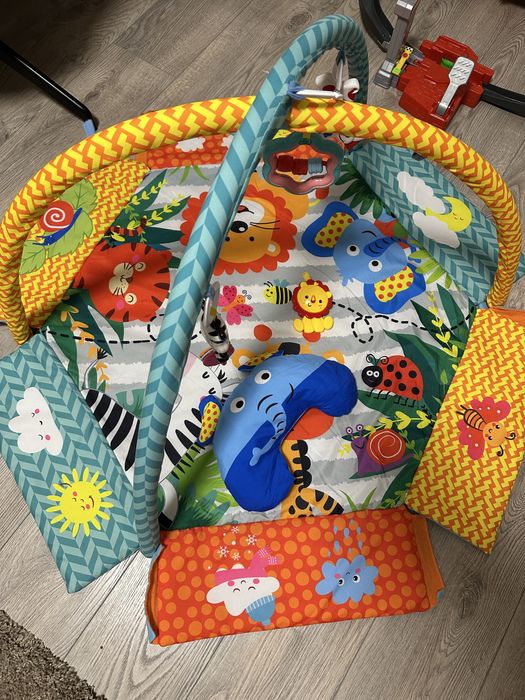 Мобіль дитячий розвиваючий килимок