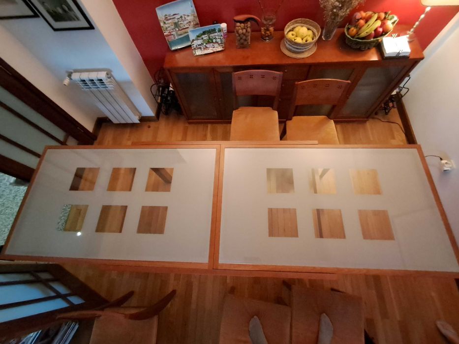 Mesa de jantar de madeira e tampo de vidro (extensível) com 6 cadeiras