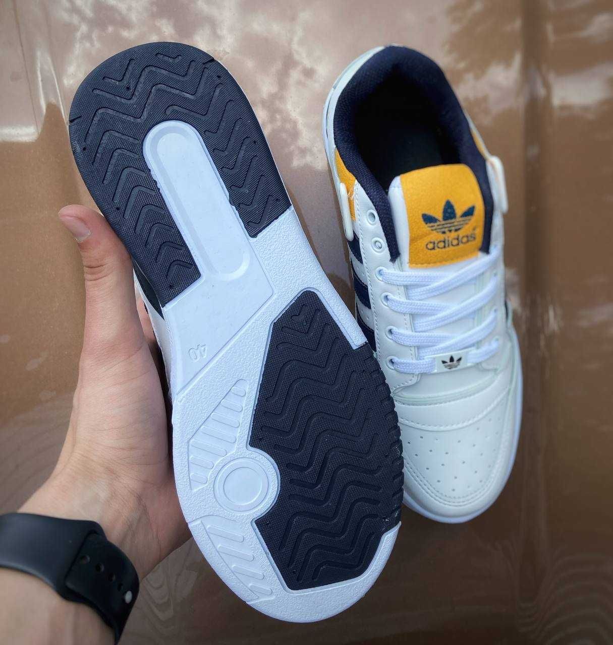 Кросівки / Кроссовки Adidas Forum Multi