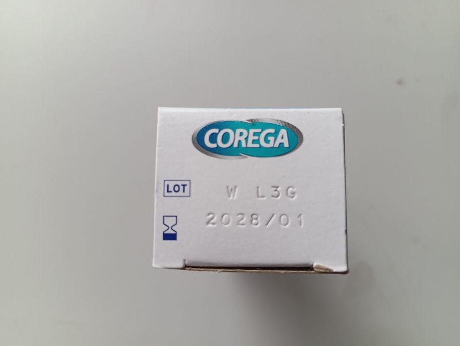 Corega Super Mocny Krem Klej do protez zębowych 70 g 3 szt.