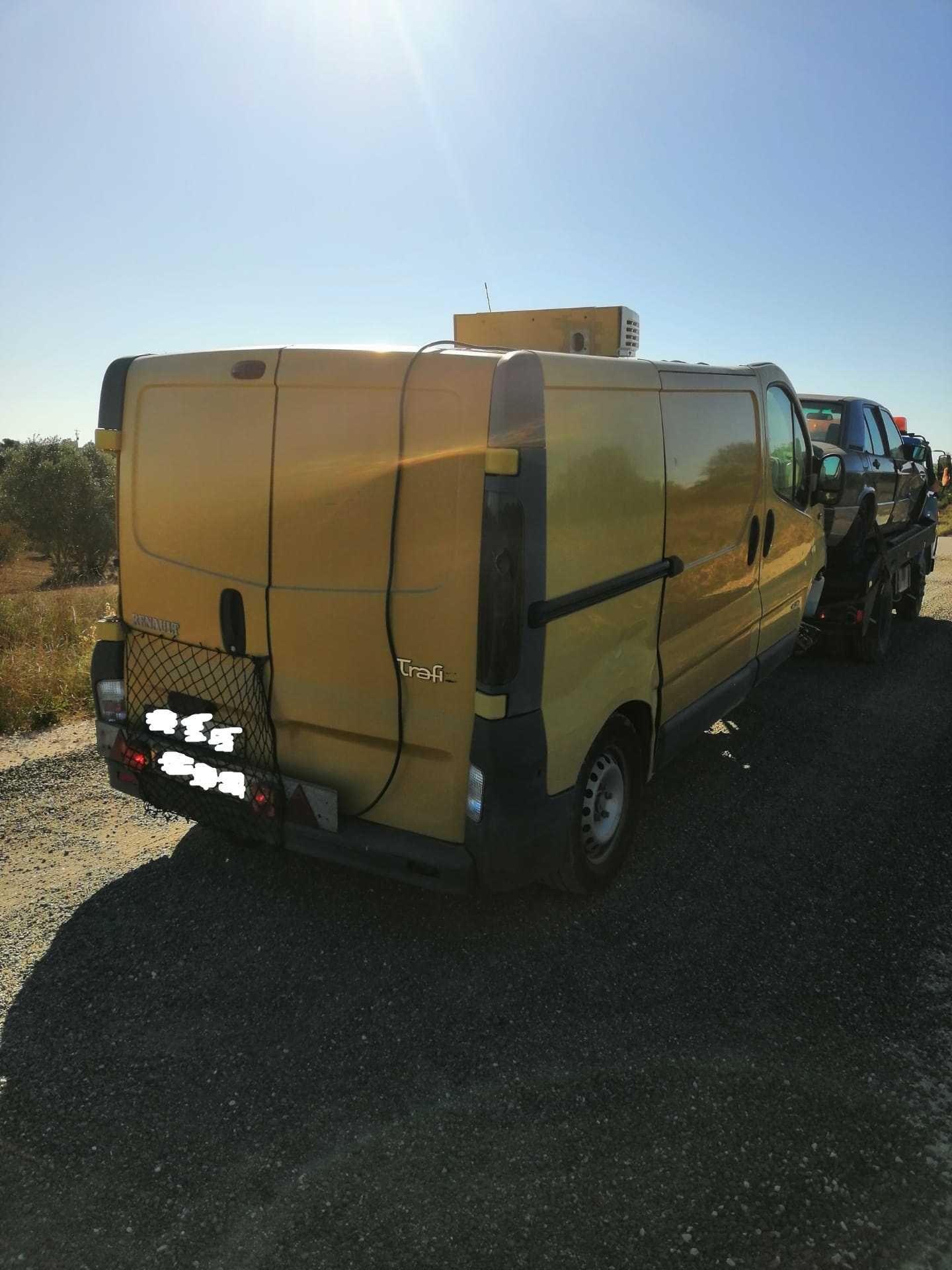 Carrinha Renault Trafic II 1.9 de 2003 para peças