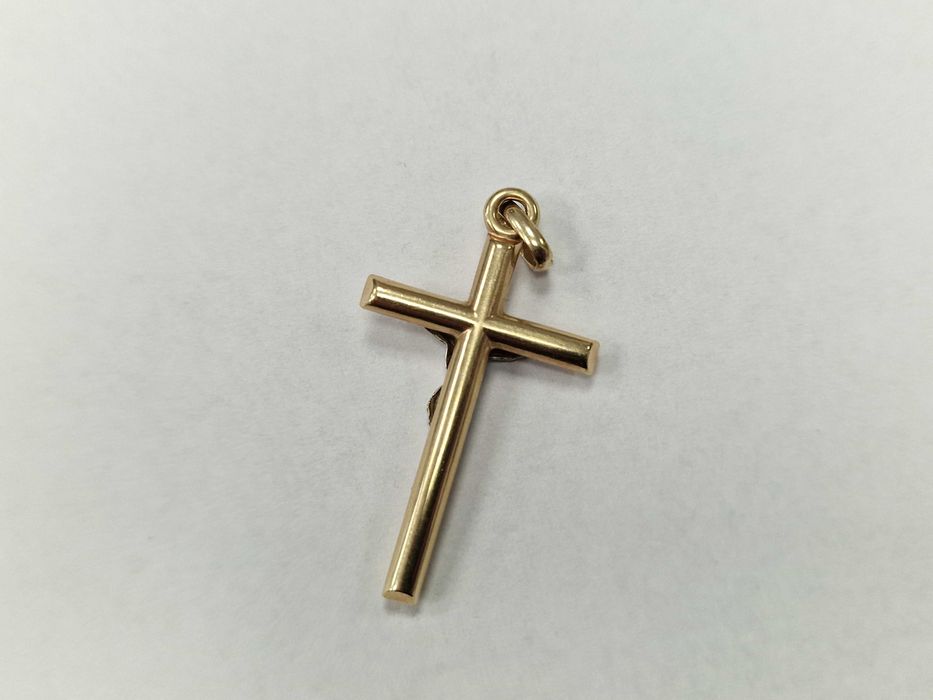 Złoty krzyżyk męski/ 585/ 2.10 gram/ nowoczesny/ po 2000 roku