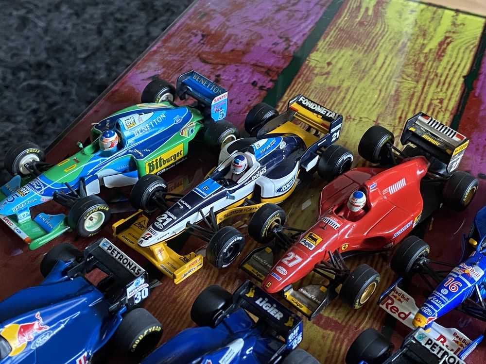 Bolidy F1 Minichamps Onyx Hot Wheels 1:43