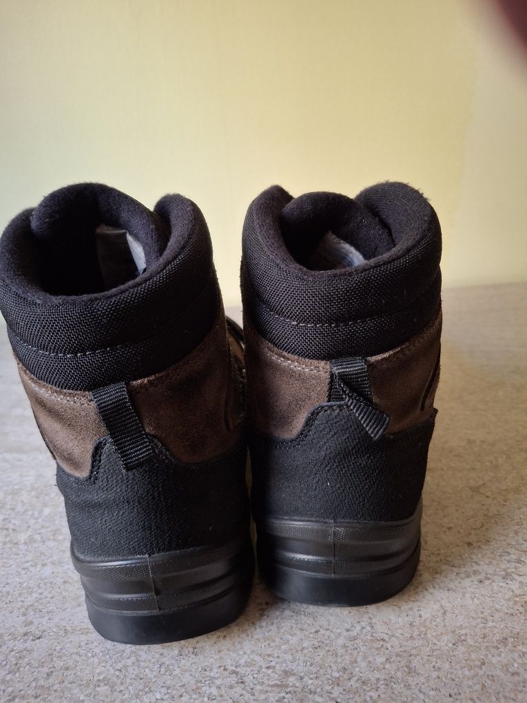 Botas 42 impermeáveis
