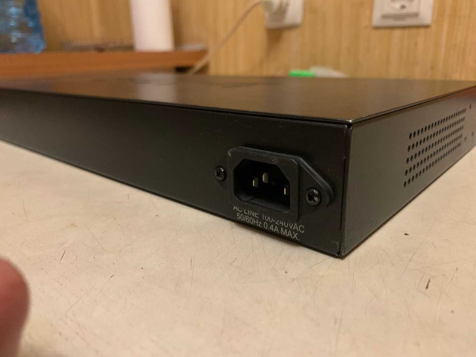 Коммутатор управляемый D-Link DES-1210-28  24 порт 100Base-TX
