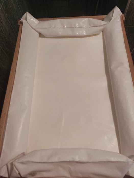 Muda fraldas + almofada + 2 capas protetoras