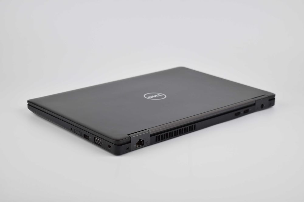 Dell Precision 3520 i7-7700HQ Quadro M620 16/32гб 512/1тб 15.6"Ноутбук
