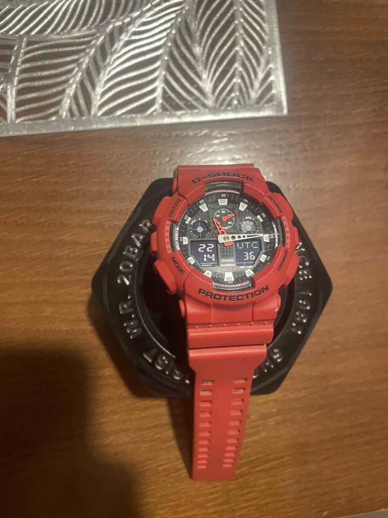 Casio G-Shock – czerwony, pancerny zegarek!


---

Casio G-Shock