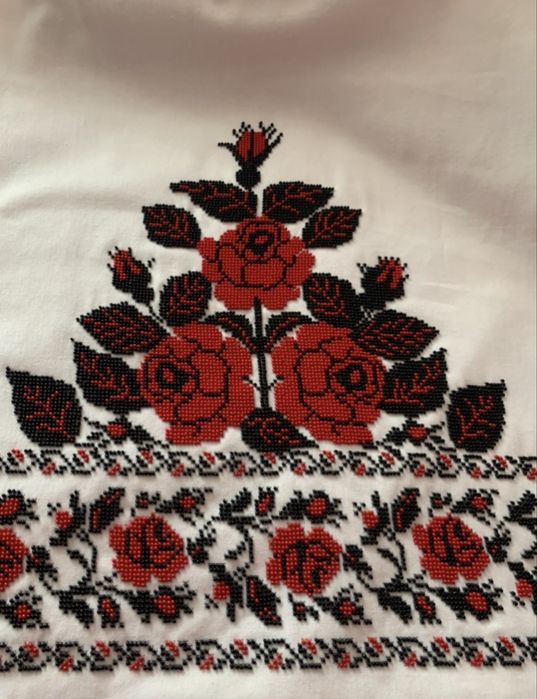 Сукня вишита бісером