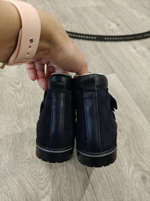 Дитячі замшеві ботінки зимове взуття 25 розмір