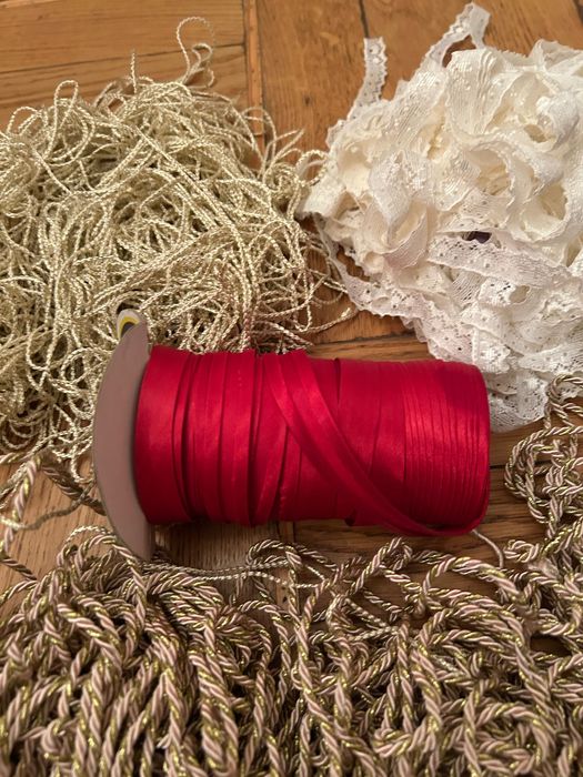 Тесьма кружево бисер одним лотом