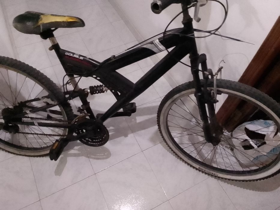 Bicicleta roda 26 c/amortecedor