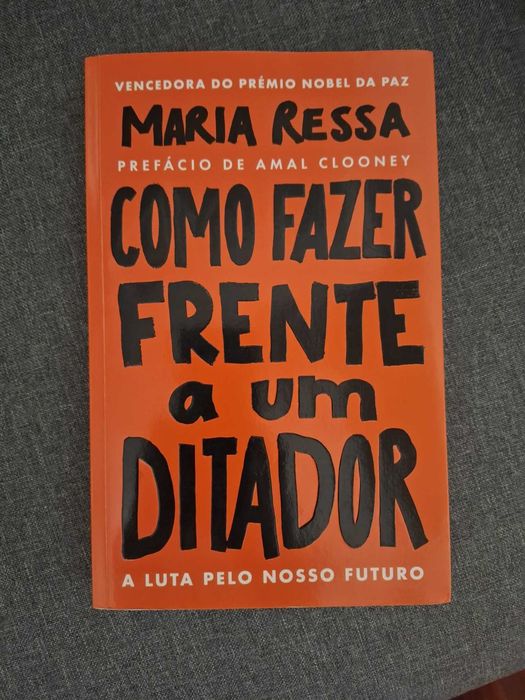 Livro "Como Fazer Frente a um Ditador"