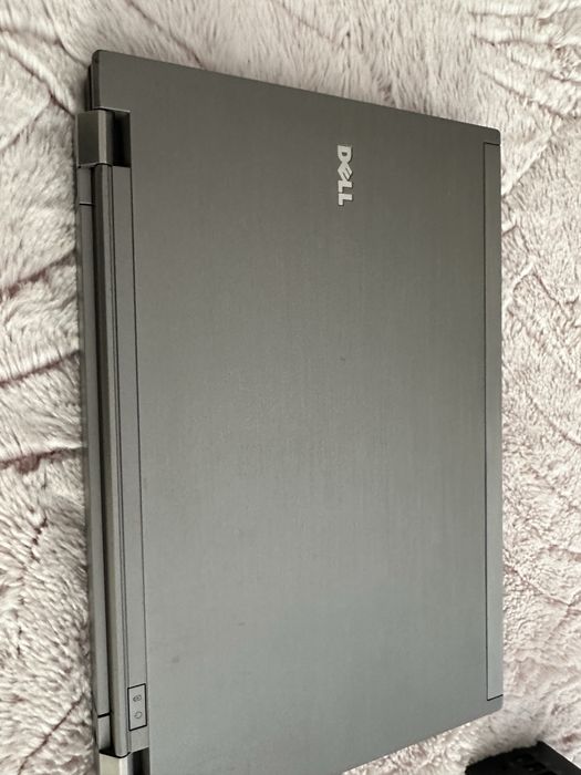 Portatil  marca Dell