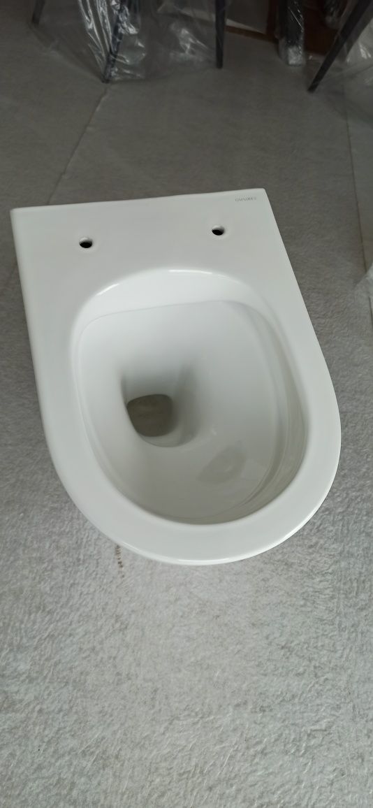 Nowa miska WC z deską wolno opadającą Omnires Ottawa