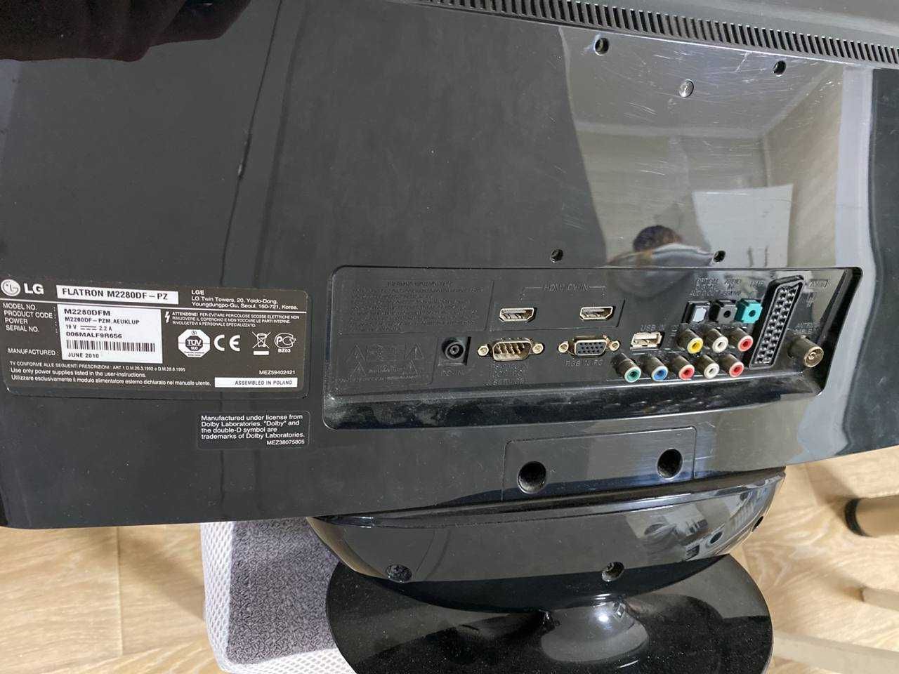 Телевізор LG M2280D-PZ Black