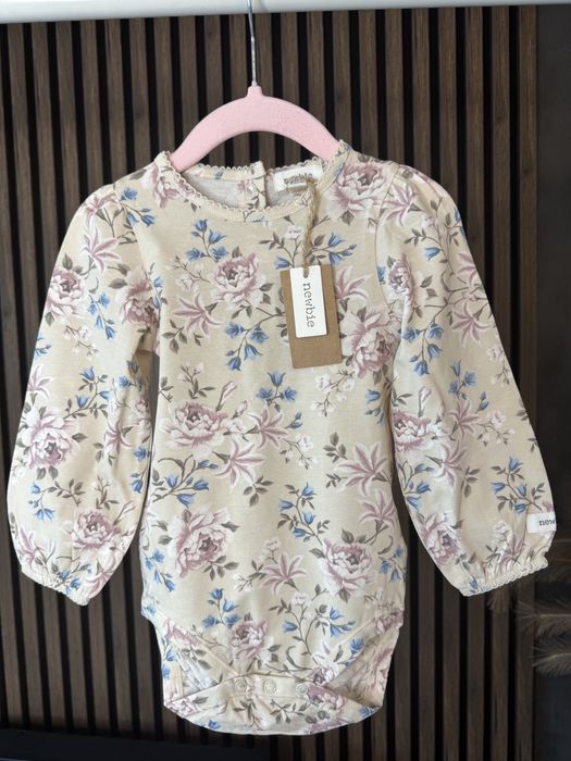 Body newbie w kwiaty 80