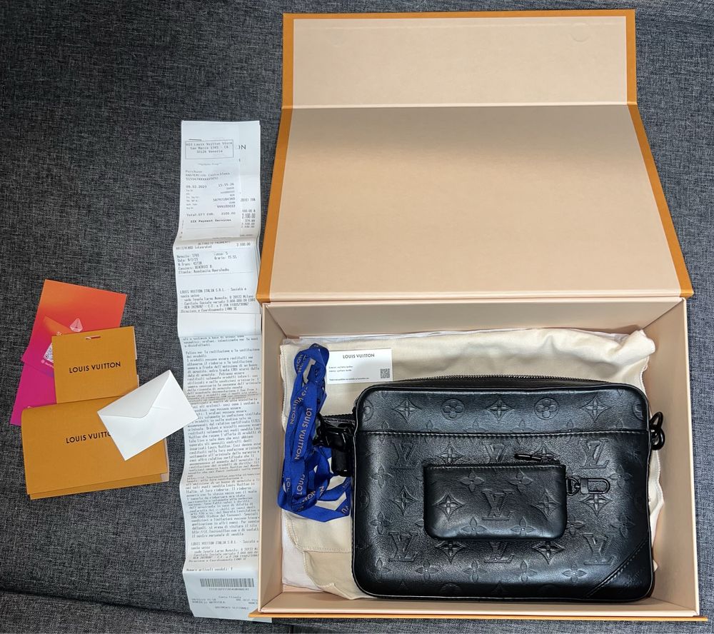 Продам кожаную мужскую сумку месенджер Louis Vuitton ( Оригинал )