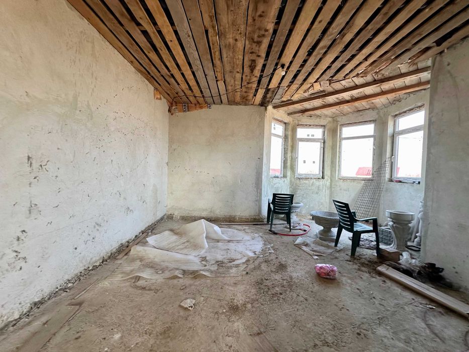 Продається будинок у с.Попелі біля м.Борислав