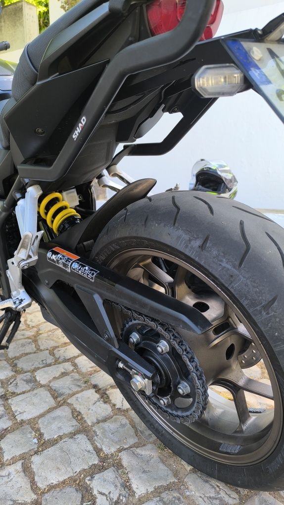 Honda CB 650 R full