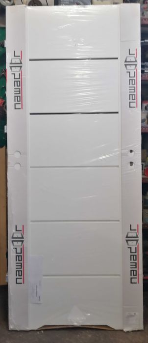 Białe drzwi łazienkowe o szerokości 80 cm, lewe. Nowe,