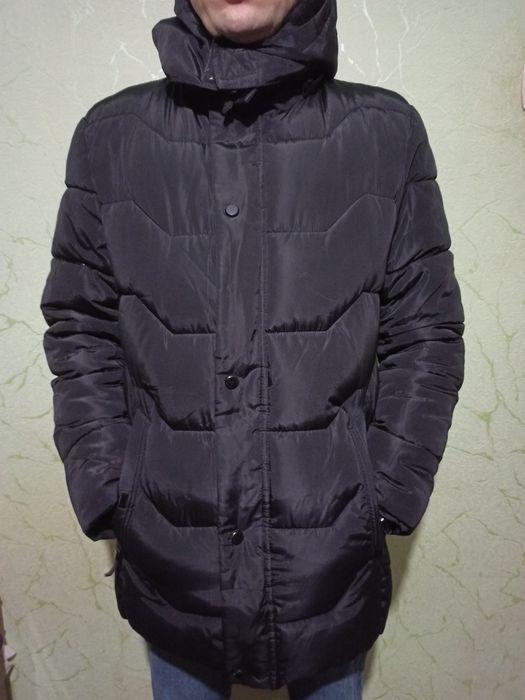 Курточки - зимняя удлиненная с капюшоном и LeeCooper.