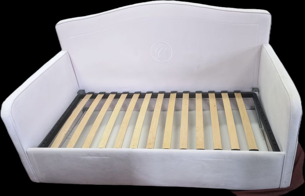 Łóżko młodzieżowe