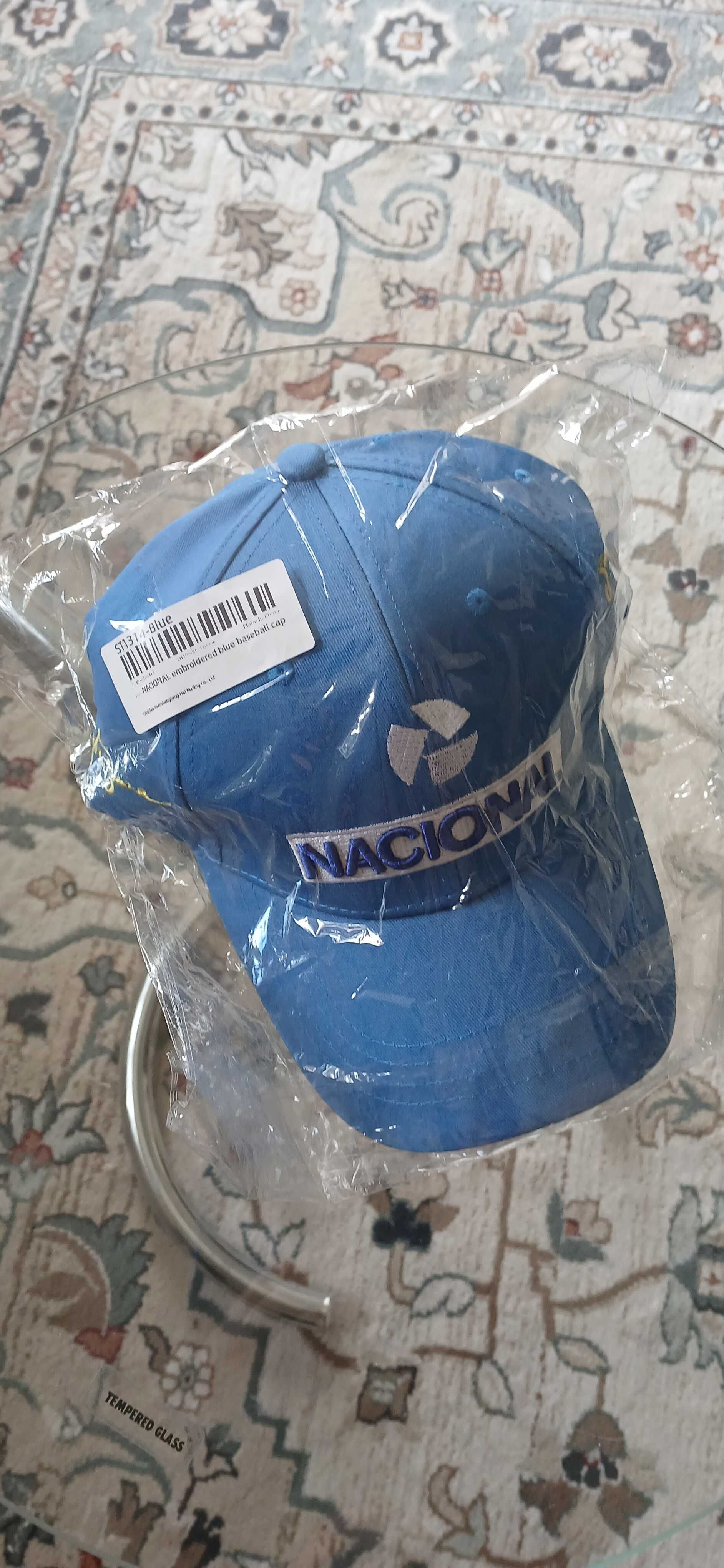 Czapka niebieska z daszkiem ,bejsbolówka, regulowana.