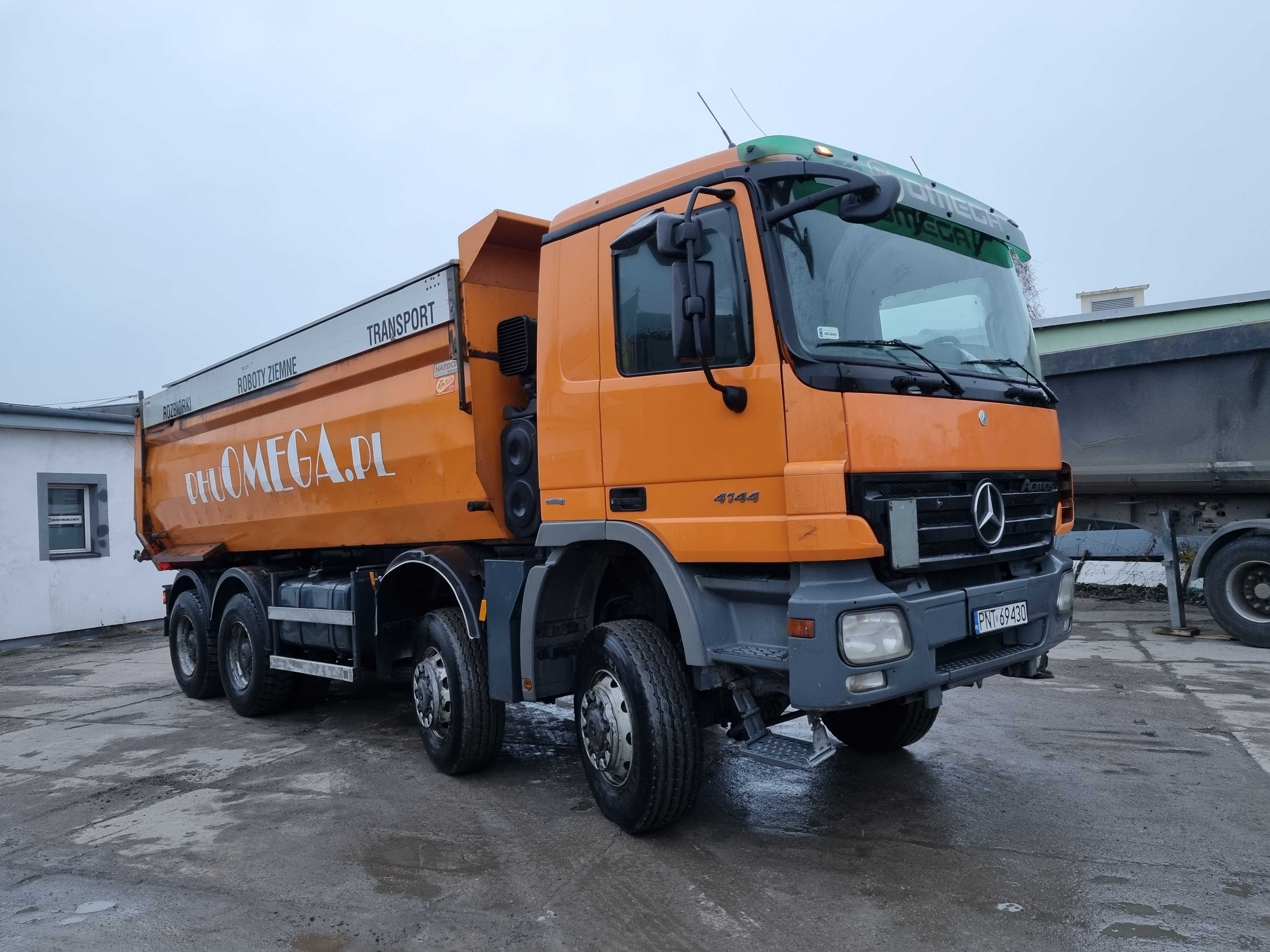 Wynajem BDO Transport Maszyn Gabaryty Wywrotki 8x8